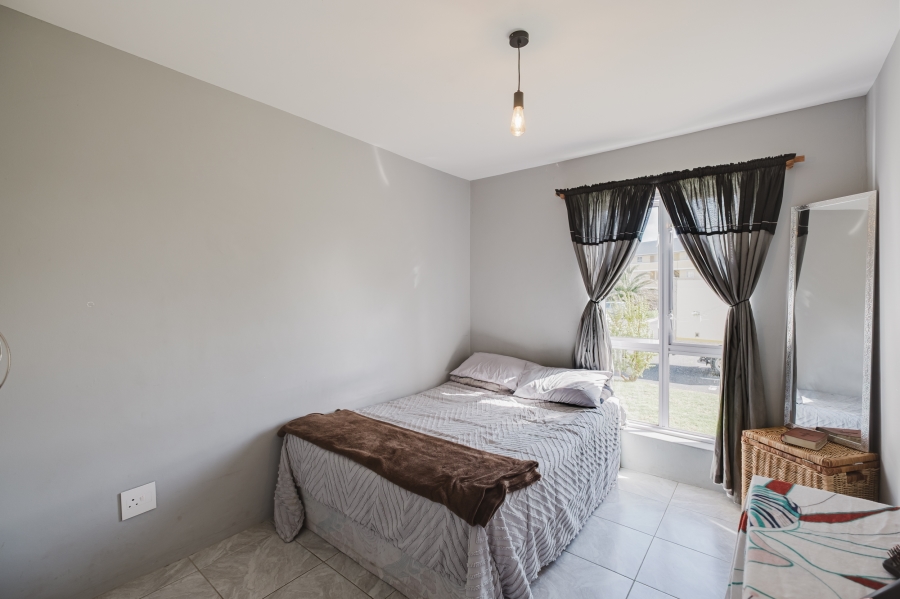 1 Bedroom Property for Sale in Sunnydale Western Cape